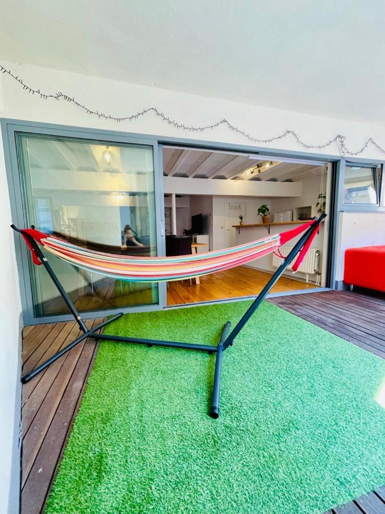 Down Town Oasis-Spacious Loft With Private Parking Brussel Eksteriør bilde