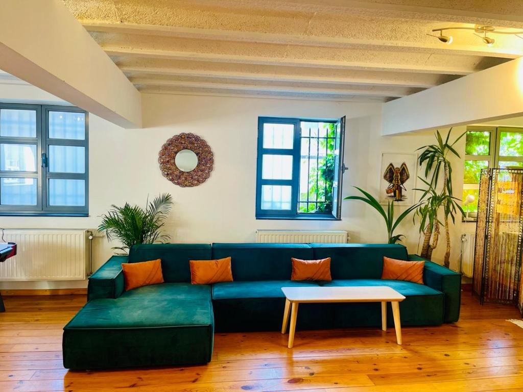 Down Town Oasis-Spacious Loft With Private Parking Brussel Eksteriør bilde